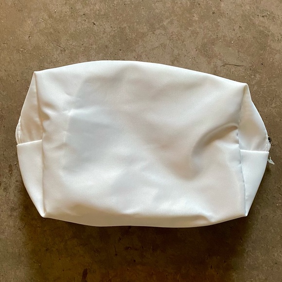 NWT Bride Gift Bag **INCLUDES GIFTS** - Picture 4 of 7